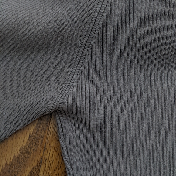 Aritzia Wilfred Croquis Off-Shoulder Ribbed Sweater in Mauve Brown size S - Picture 5 of 8